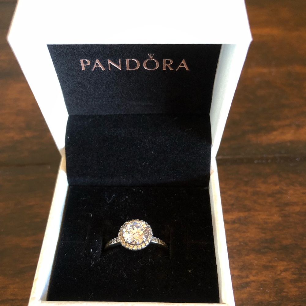Pandora Classic Elegance Ring size 5